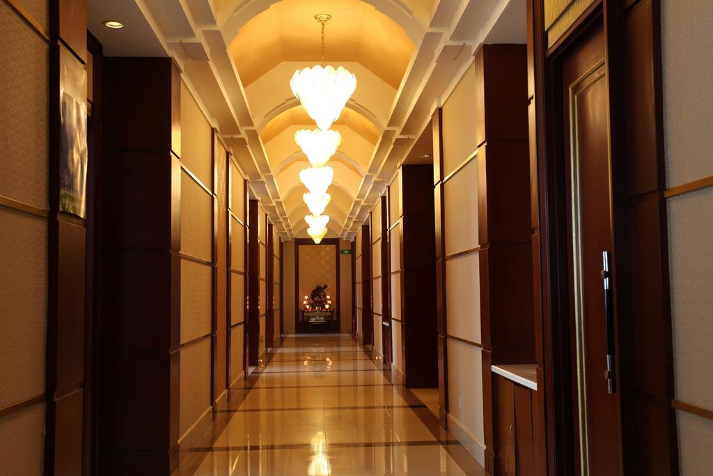 Milky Way Hotel Харбін Екстер'єр фото